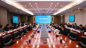 标题:中电建冀交高投公司召开2025年股东会暨三届四次董事会、三届三次监事会、四届一次董事会<br/>说明:<br/>日期:2025/12/22 17:12:48