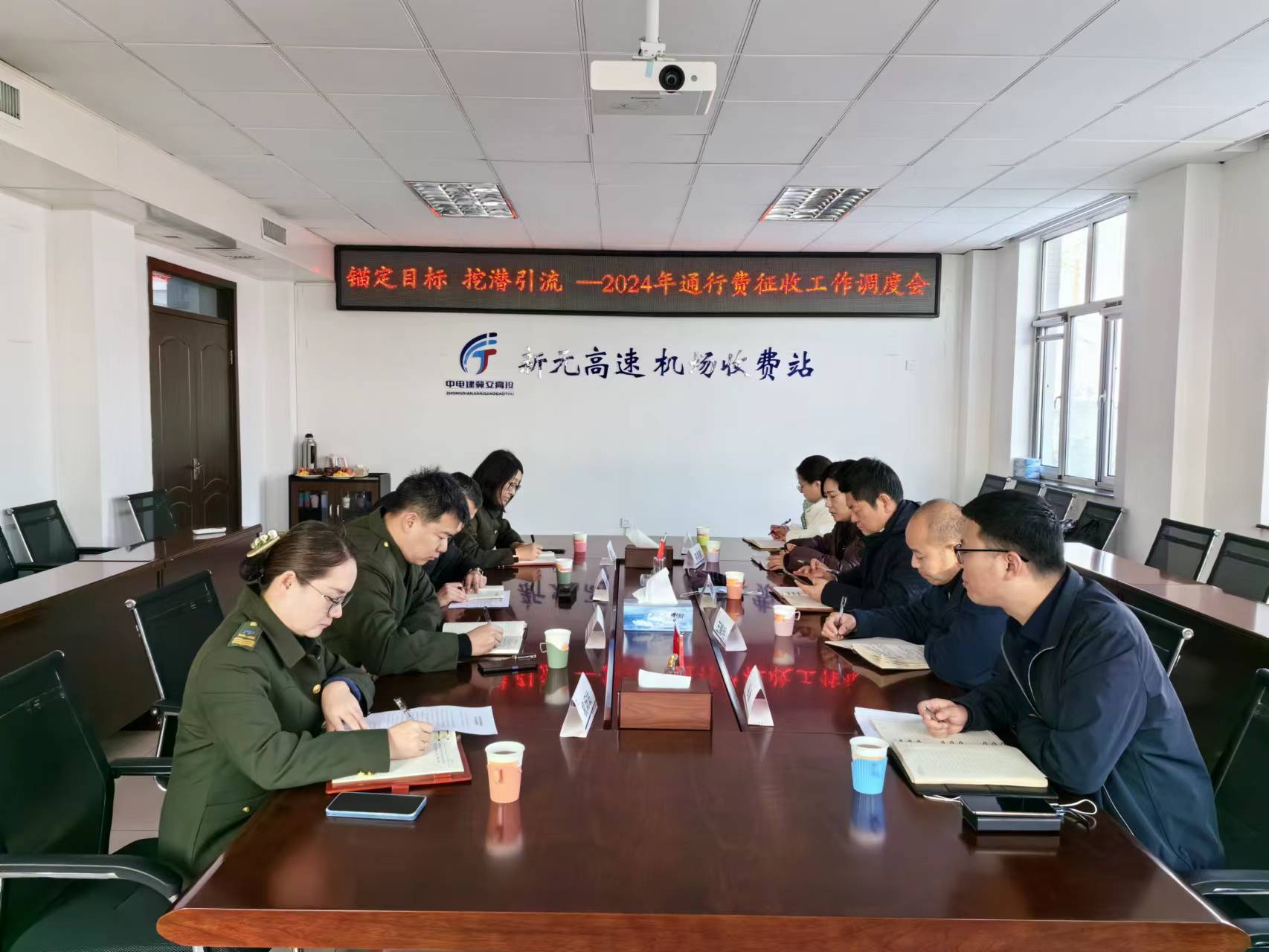 C:\Users\Administrator\Desktop\图片2.png C:\Users\Administrator\Desktop\图片2.png