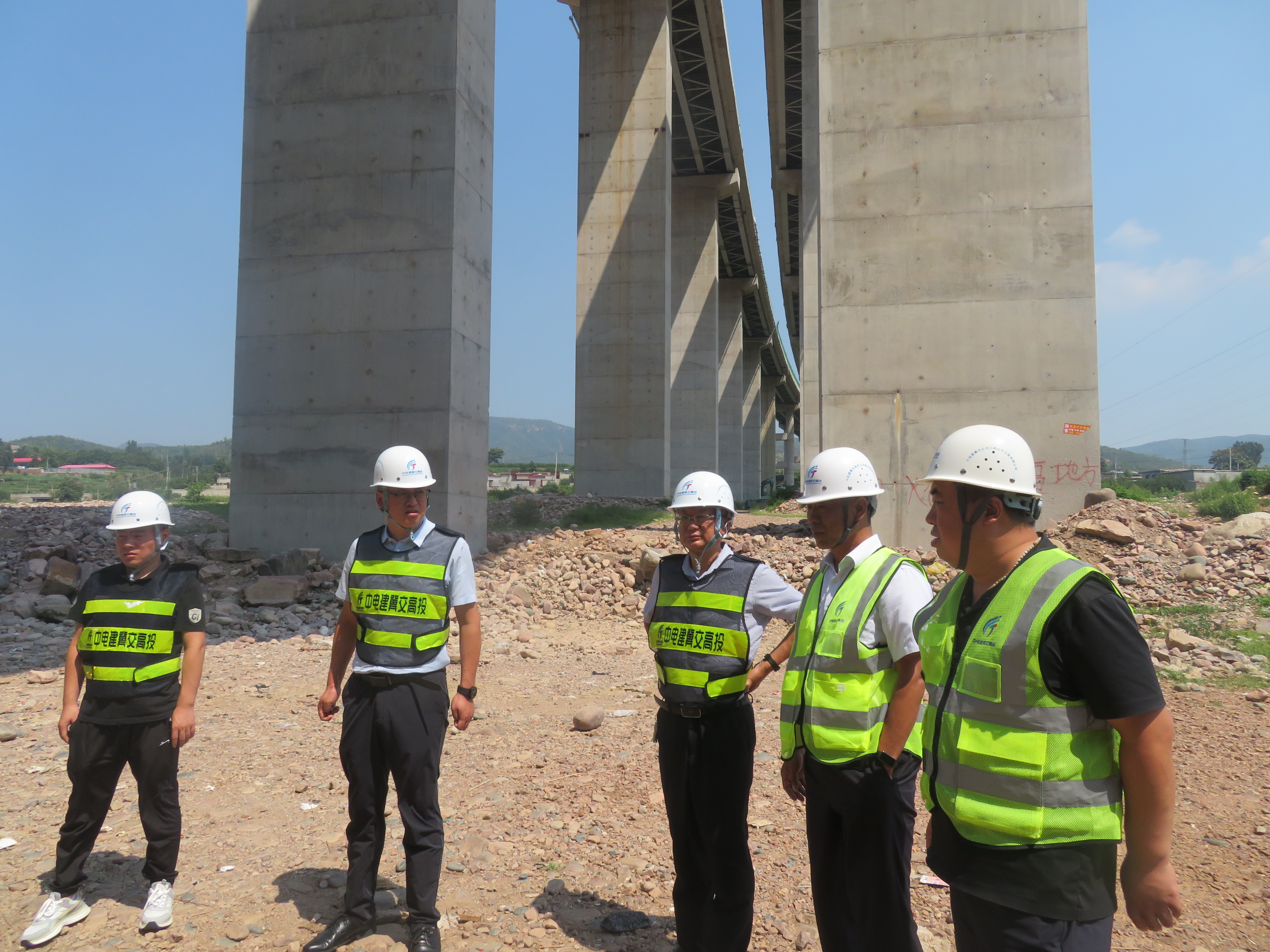 c4fef26ce6d606209608ad792707c912.jpg c4fef26ce6d606209608ad792707c912.jpg