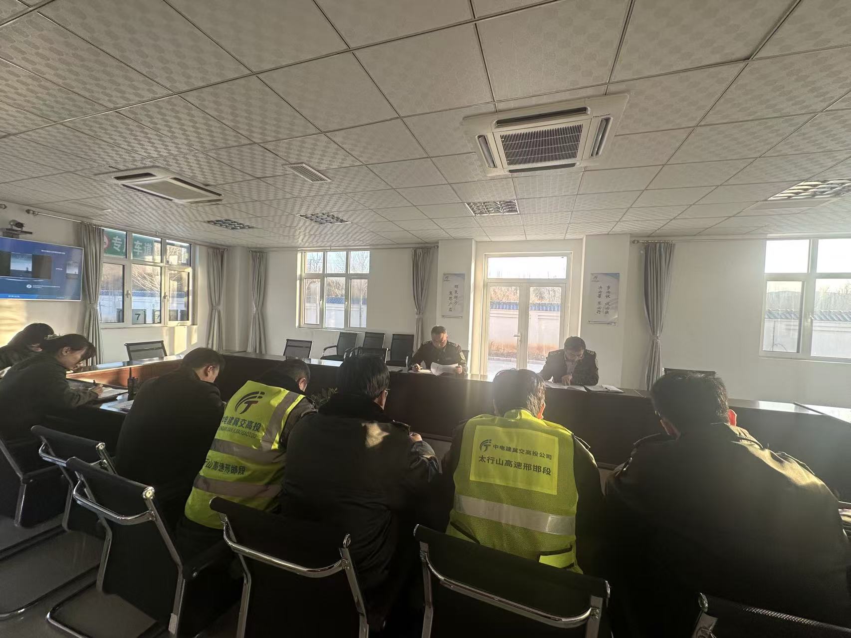 2c06a7a3d7ee864bbdd461b080122b07.jpg 2c06a7a3d7ee864bbdd461b080122b07.jpg